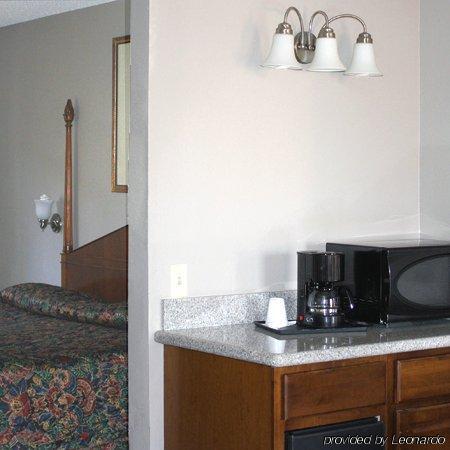 Five Star 3* West Covina