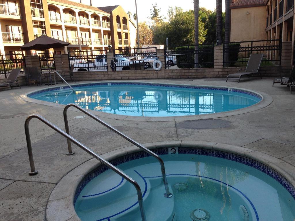 Inn Five Star