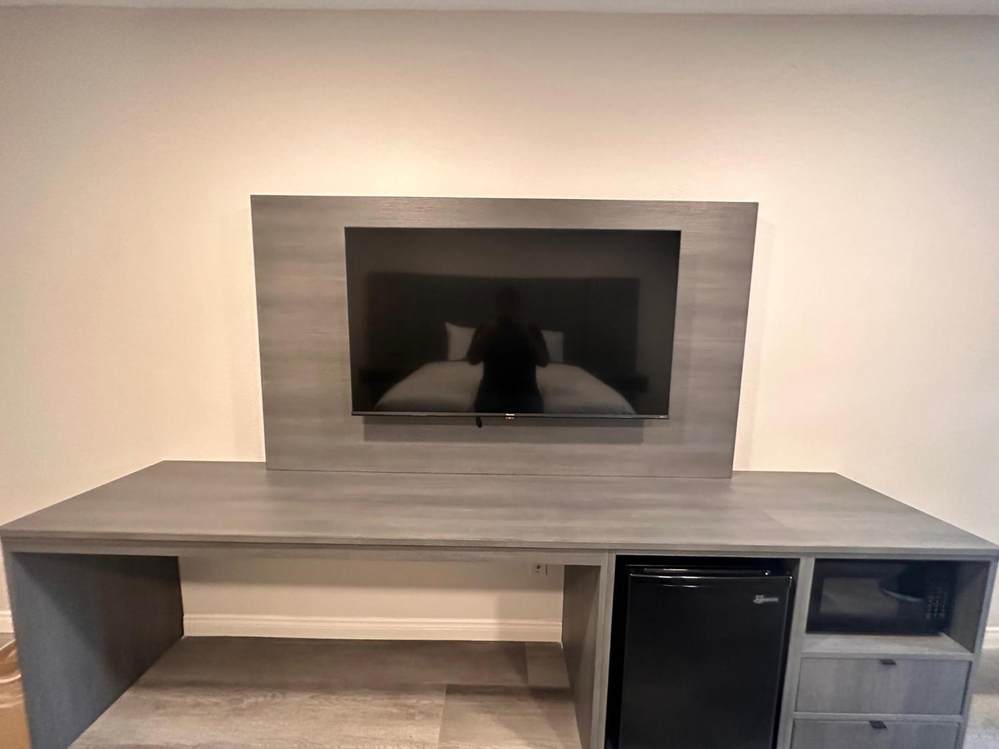 Five Star 3* West Covina